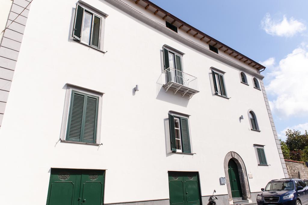 サンタニェッロ Back To Sorrento Bed & Breakfast エクステリア 写真